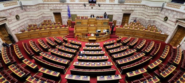 «Βροχή» δικογραφιών στη Βουλή κατά Τσίπρα, Καμμένου, Κοτζιά και υπουργών ΣΥΡΙΖΑ